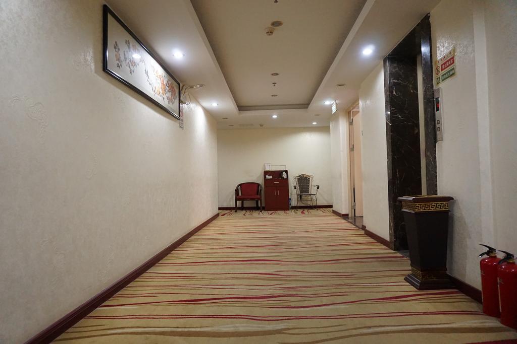 Guangdong Oversea Chinese Hotel Гуанчжоу Екстер'єр фото