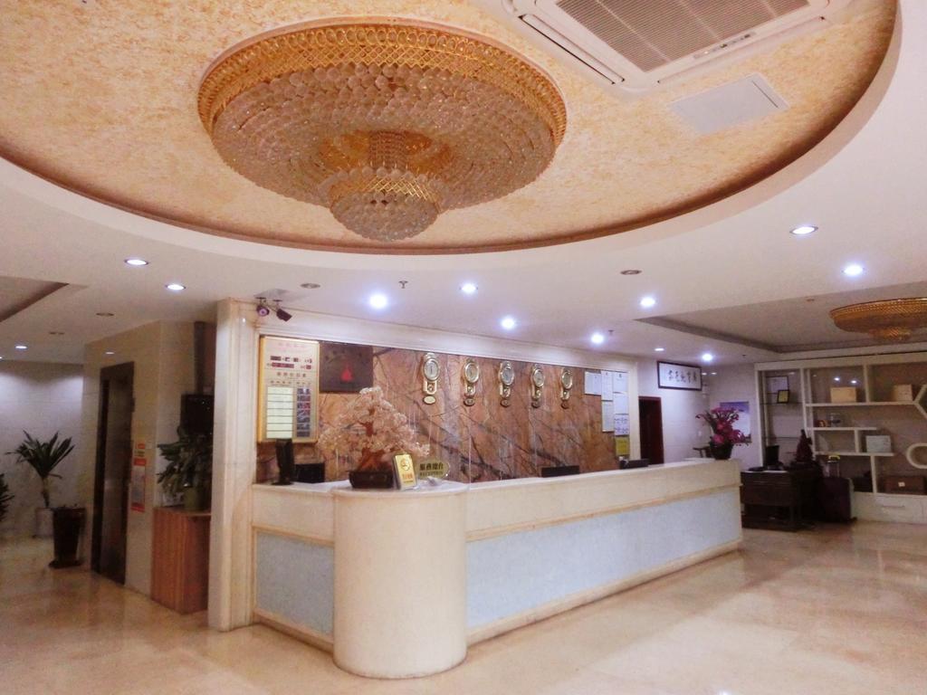 Guangdong Oversea Chinese Hotel Гуанчжоу Екстер'єр фото